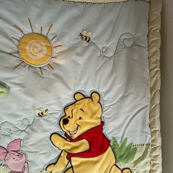Vintage Winnie the Pooh crib blanket - Picture 3 of 6